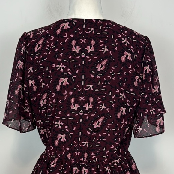 Madewell Georgette Flutter-Sleeve Peplum Top in
Rich Paisley. Size Small. - Picture 9 of 15